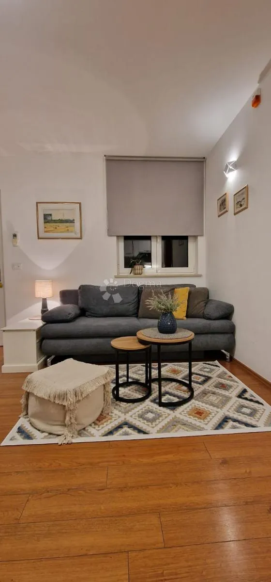 rovinj – kuća s dvije stambene jedinice s pogledom na more - slika 3