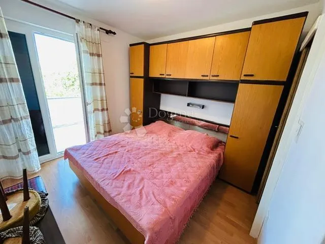 kuća na rabu - 300 m od plaže - slika 25