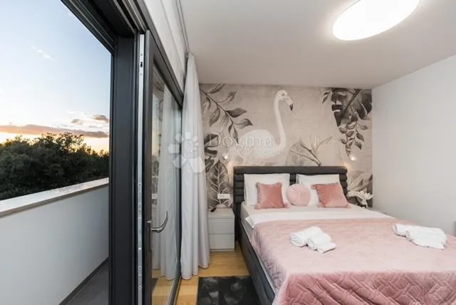zaton moderna vila - novogradnja sa pogledom na more - slika 18
