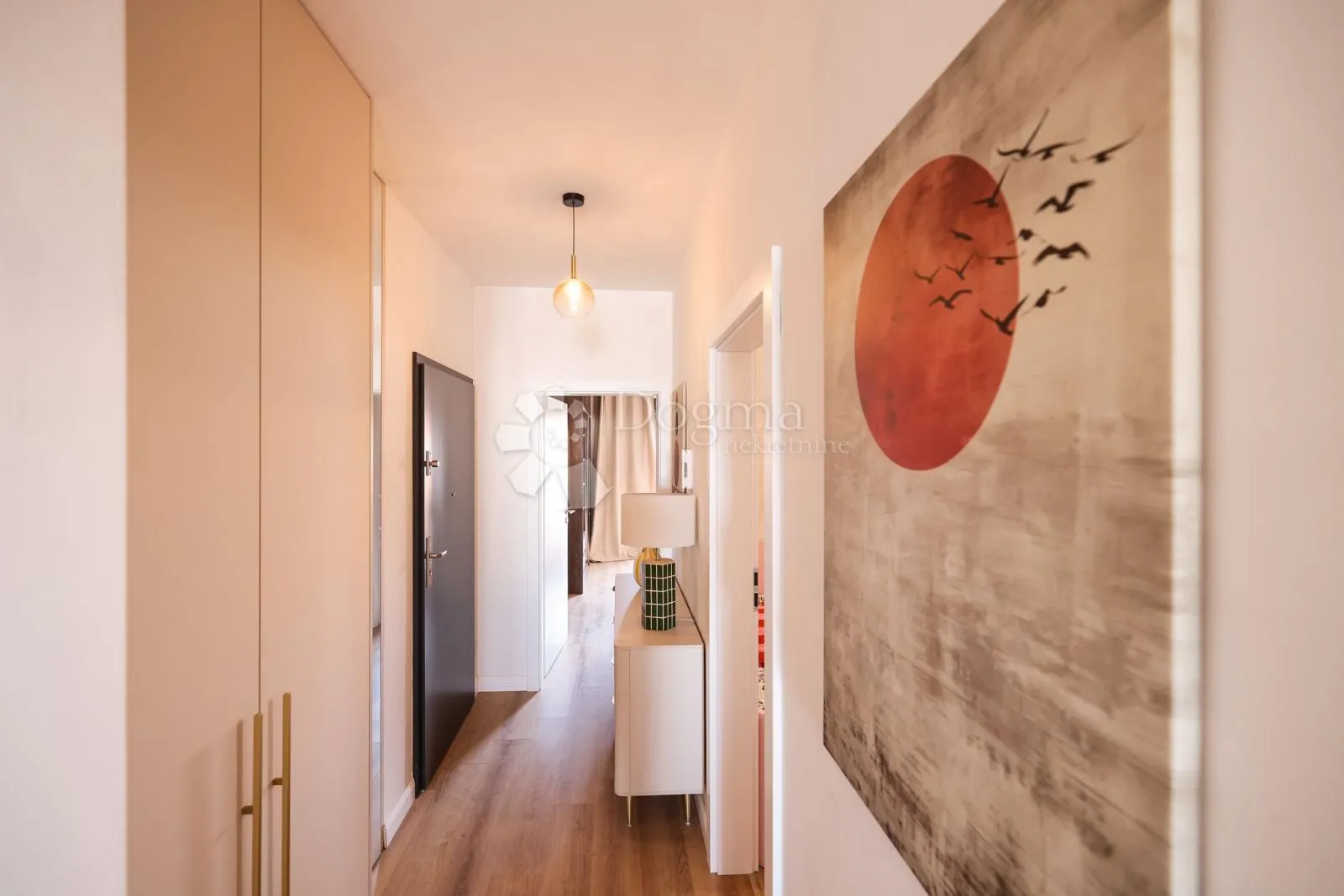 dizajnerski penthouse s krovnom terasom, liftom i garažom - slika 13