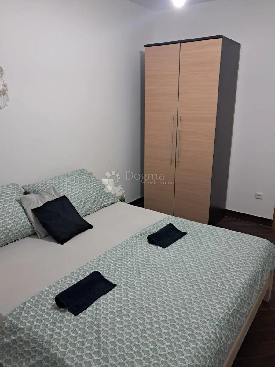 novi nekorišten apartman 200m od mora - slika 5