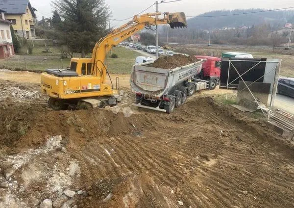 trosoban stan s vrtom i lođom 85,78m2 - karlovac - slika 11