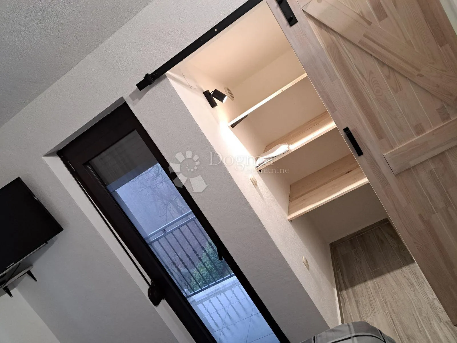stan u mirnom dijelu marčelja - slika 6
