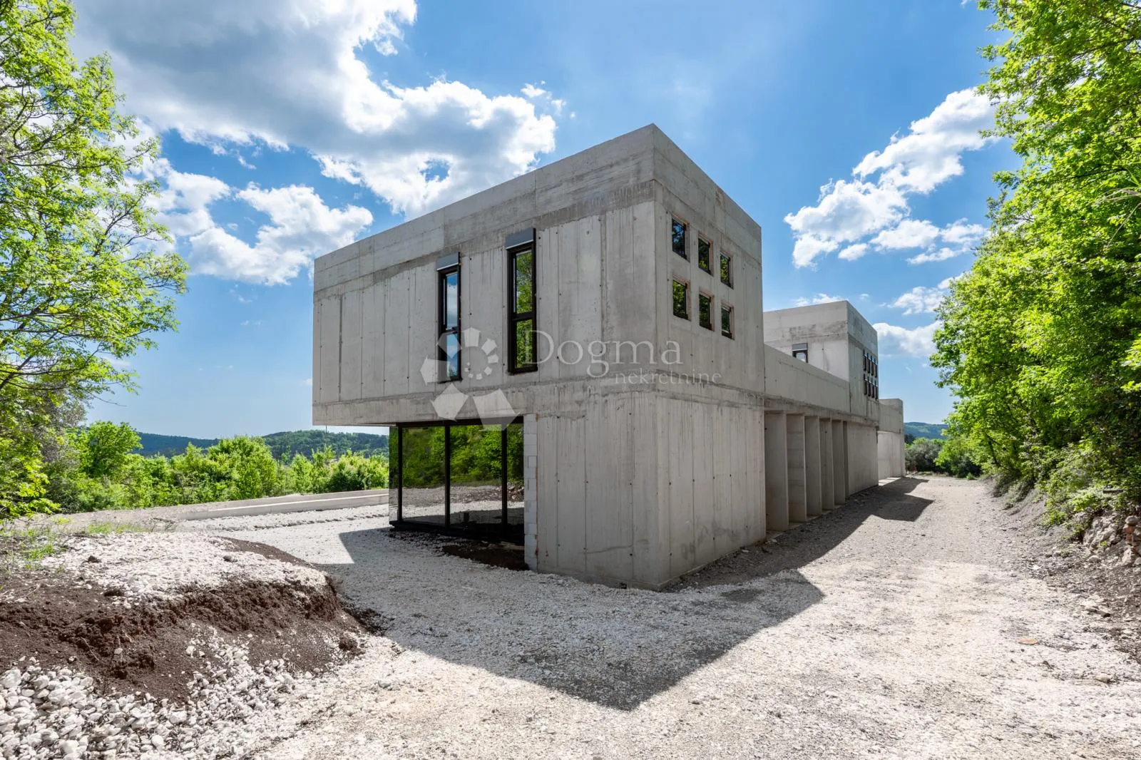 središnja istra, sovinjak, fantastična kuća u izgradnji - slika 10