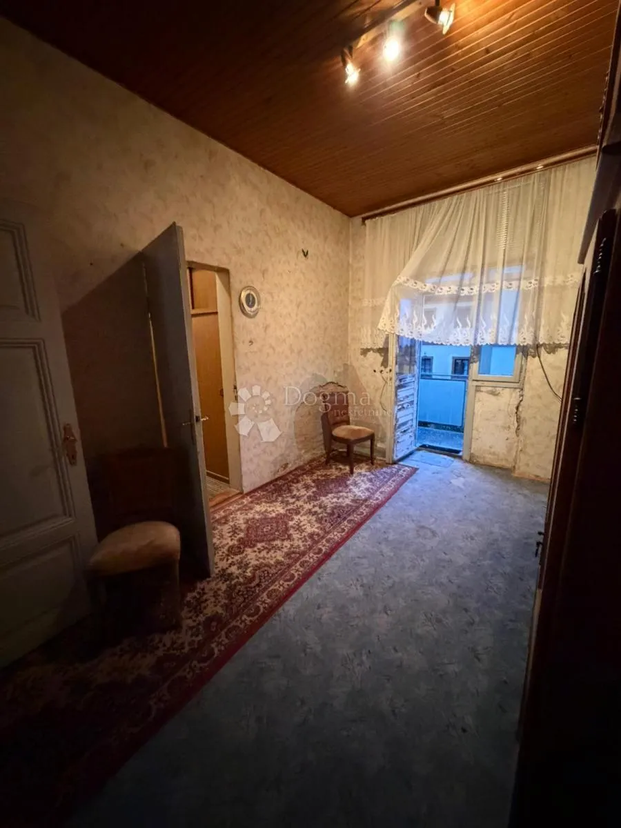 rijetkost u centru varaždina – 153 m² s garažom i potencijalom! - slika 6