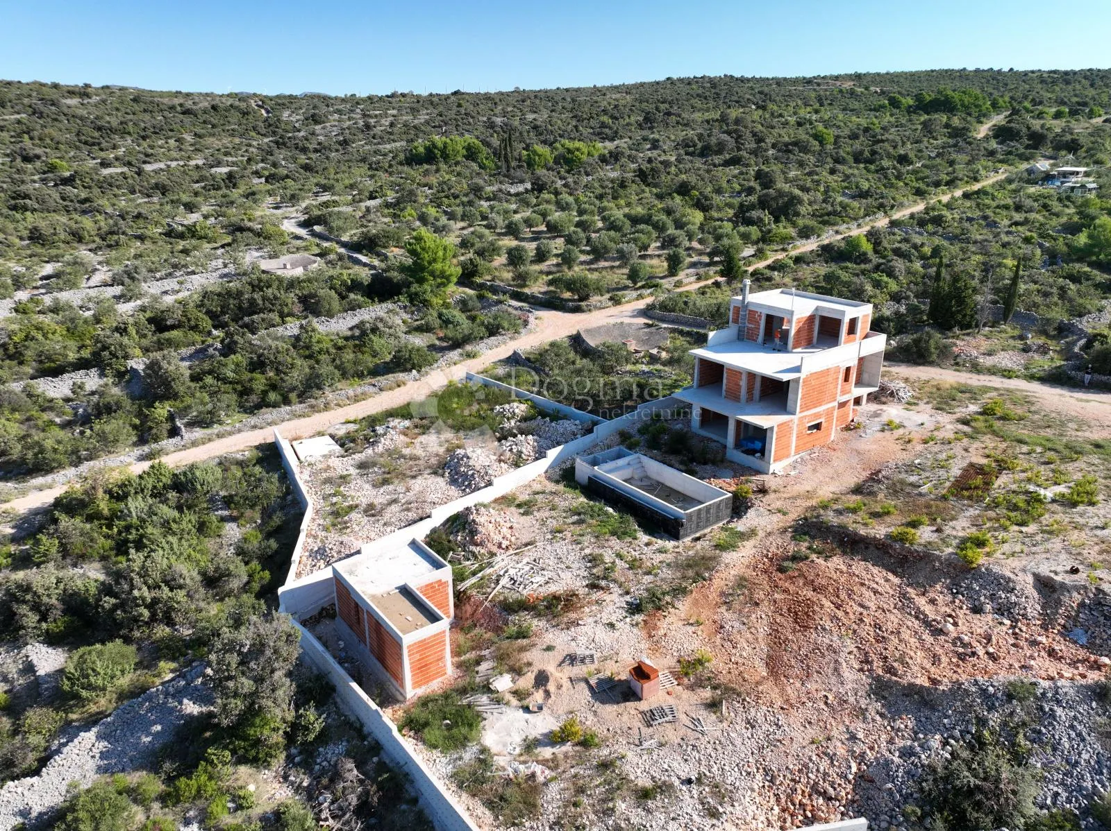 rogoznica - dvornica - jedinstvena vila s otvorenim pogledom na more - slika 24