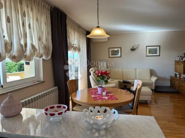odlična kuća kostrena u blizini mora - slika 5