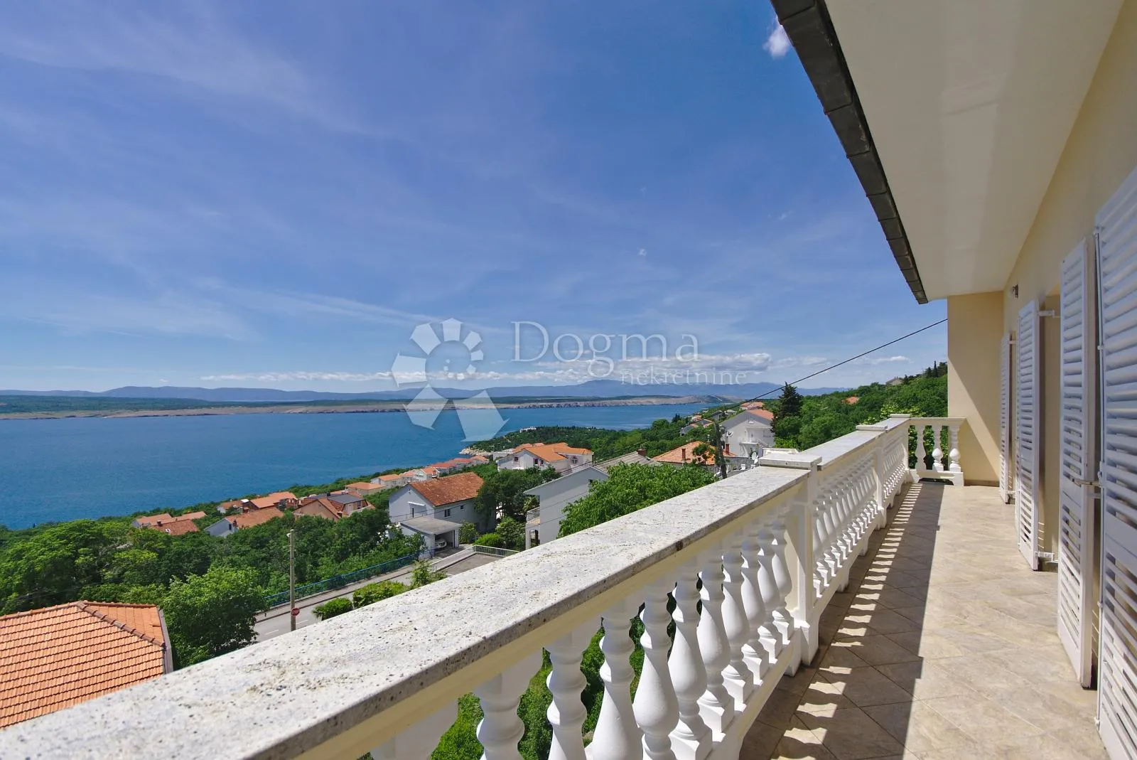 kuća sa prekrasnim pogledom - slika 29