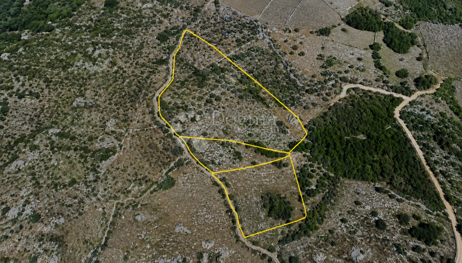 poljoprivredno zemljište 5.438 m² s pristupnim putem - slika 2