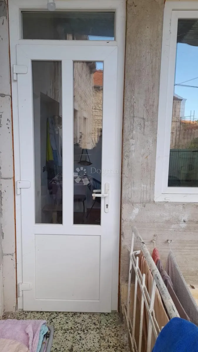 kamena oaza u srcu vele luke – 200m od mora, s konobom i dvorom - slika 6
