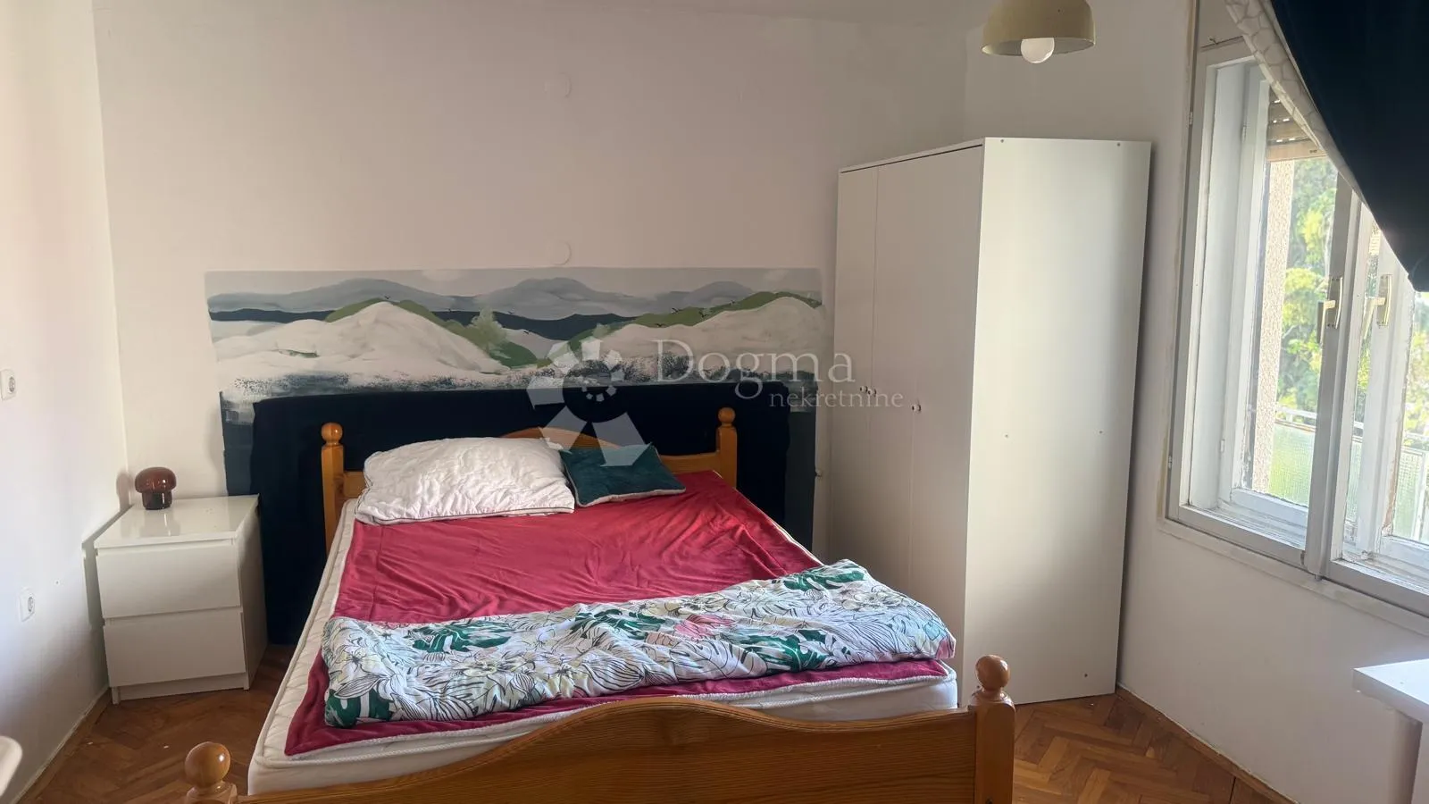 kuća s tri odvojena stana - slika 16