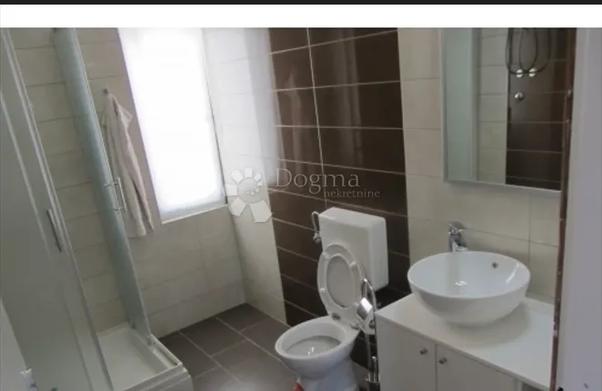 četiri apartmana - 200m od mora - slika 17
