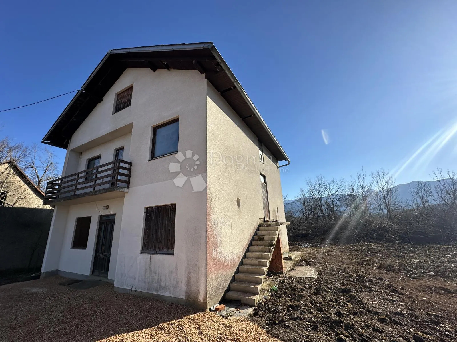 kuća u prirodi i ucrtani objekt s pogledom velebit - slika 3