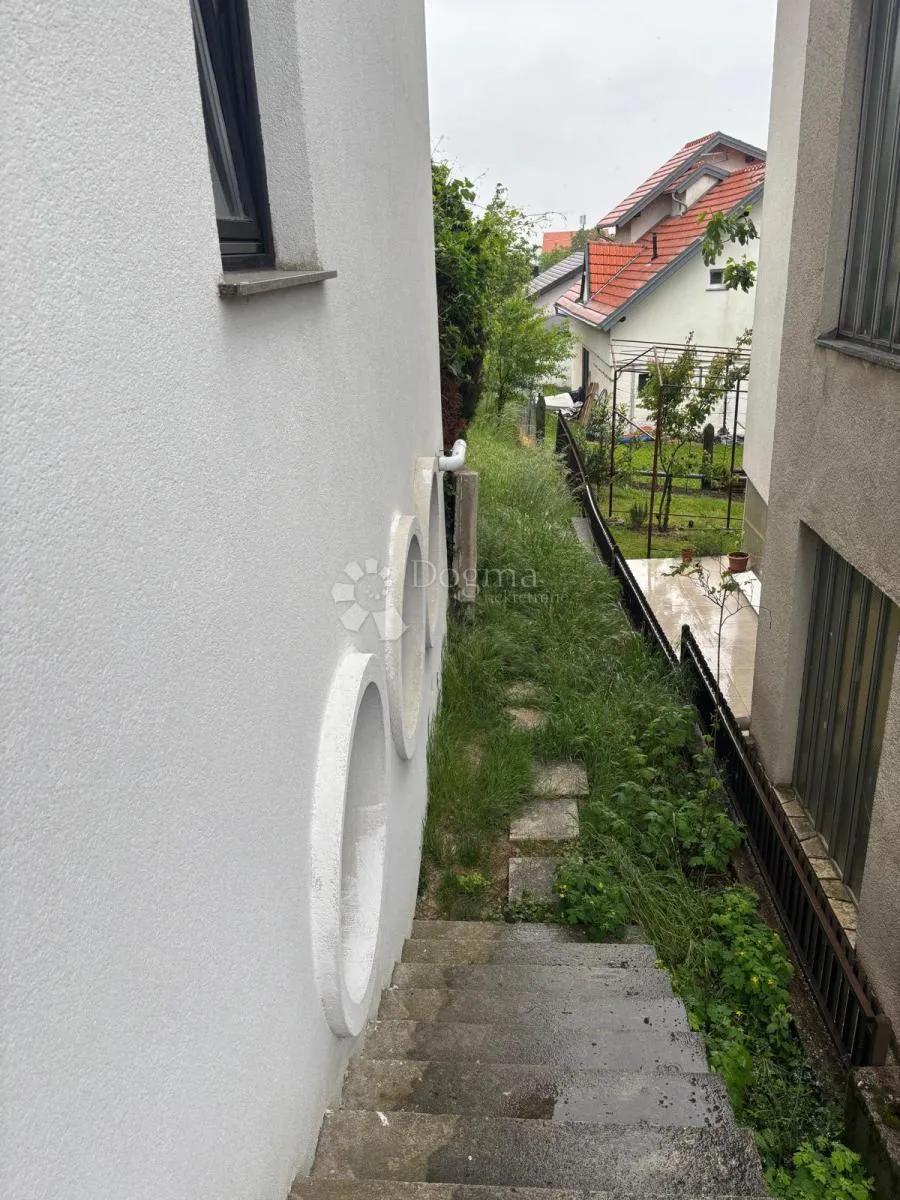 mikulići – odlična investicija, kuća 283 m² s velikim potencijalom - slika 28