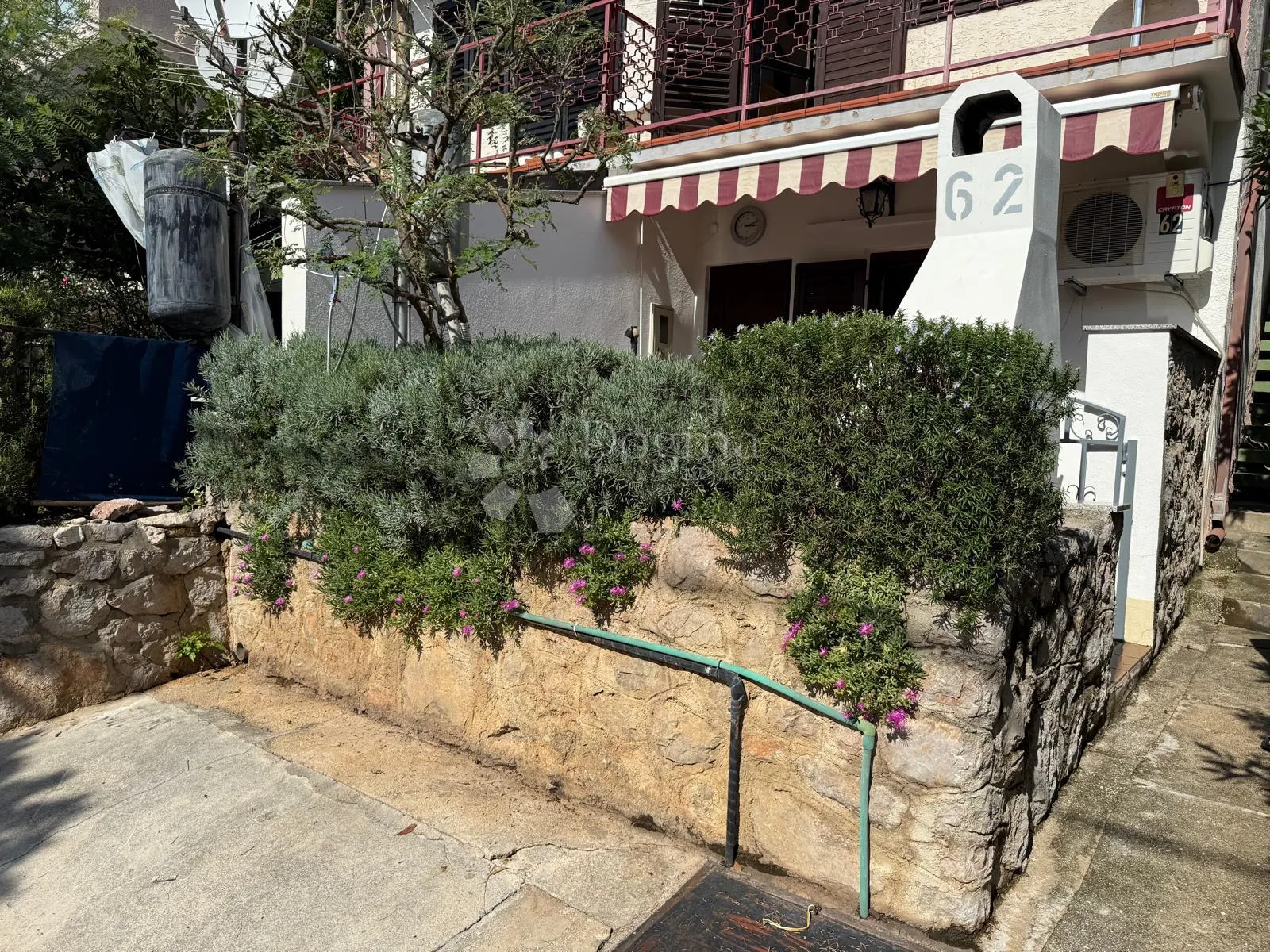 apartman s pogledom 50 m od mora - slika 6