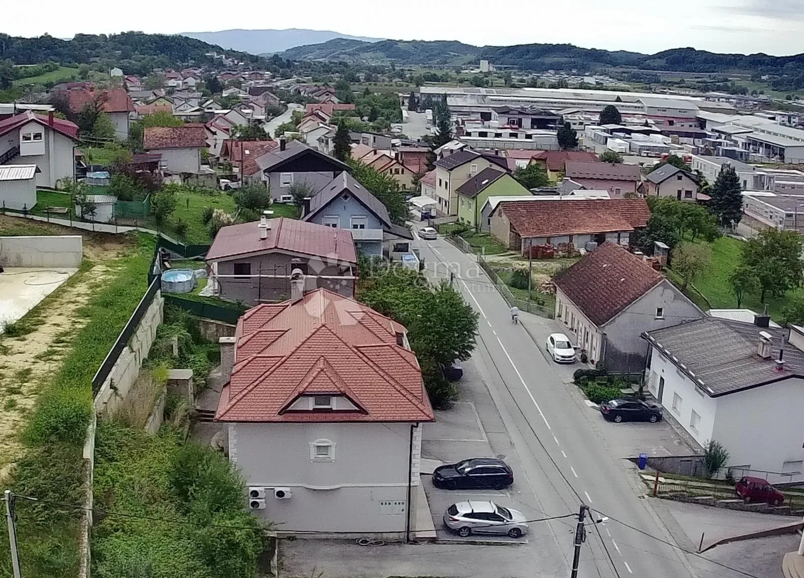 kompletno rekonstruiran stan u potkrovlju zgrade nadomak centra krapine! - slika 3