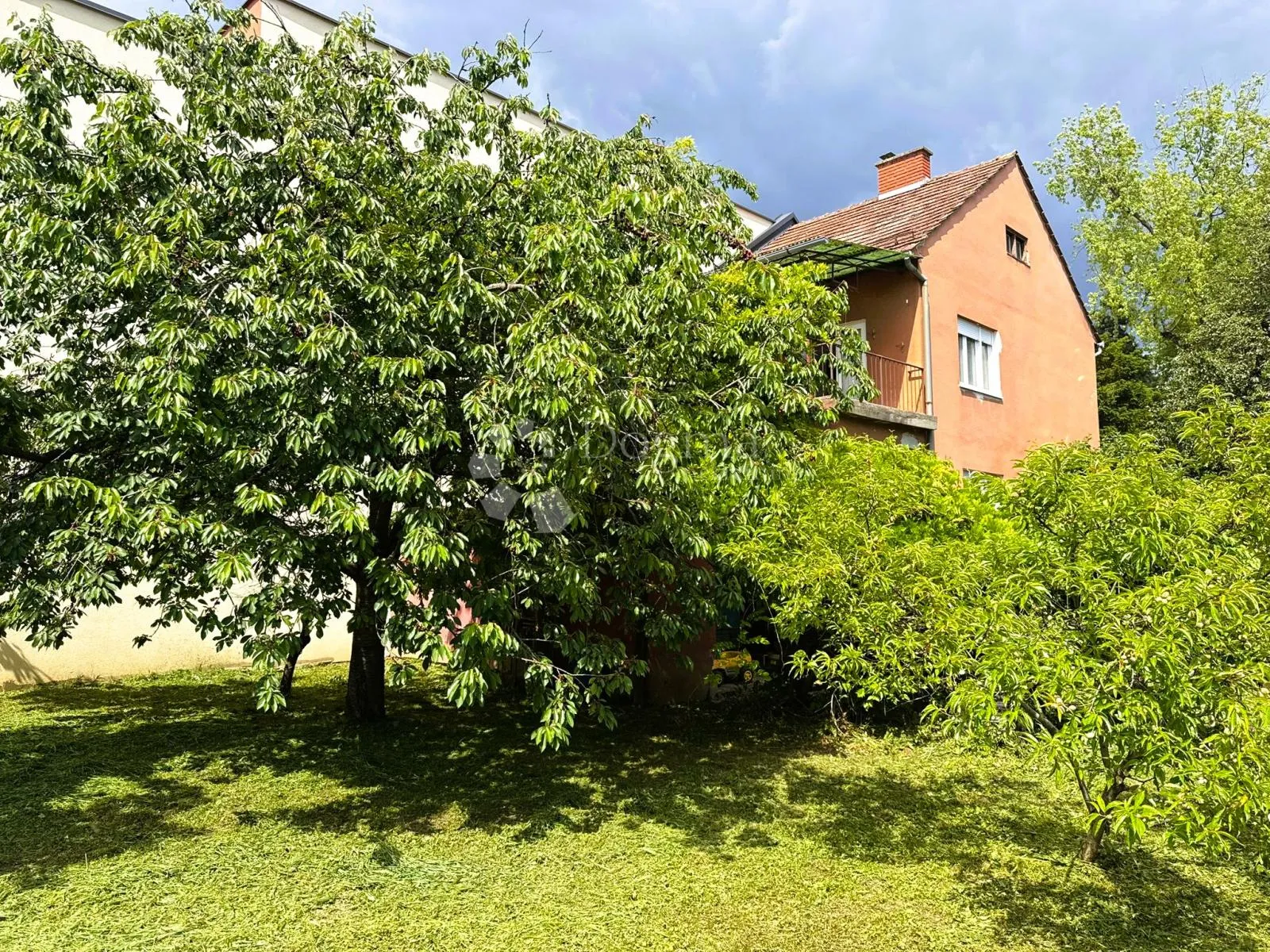 spoj urbanog života i zelenog okruženja - slika 14
