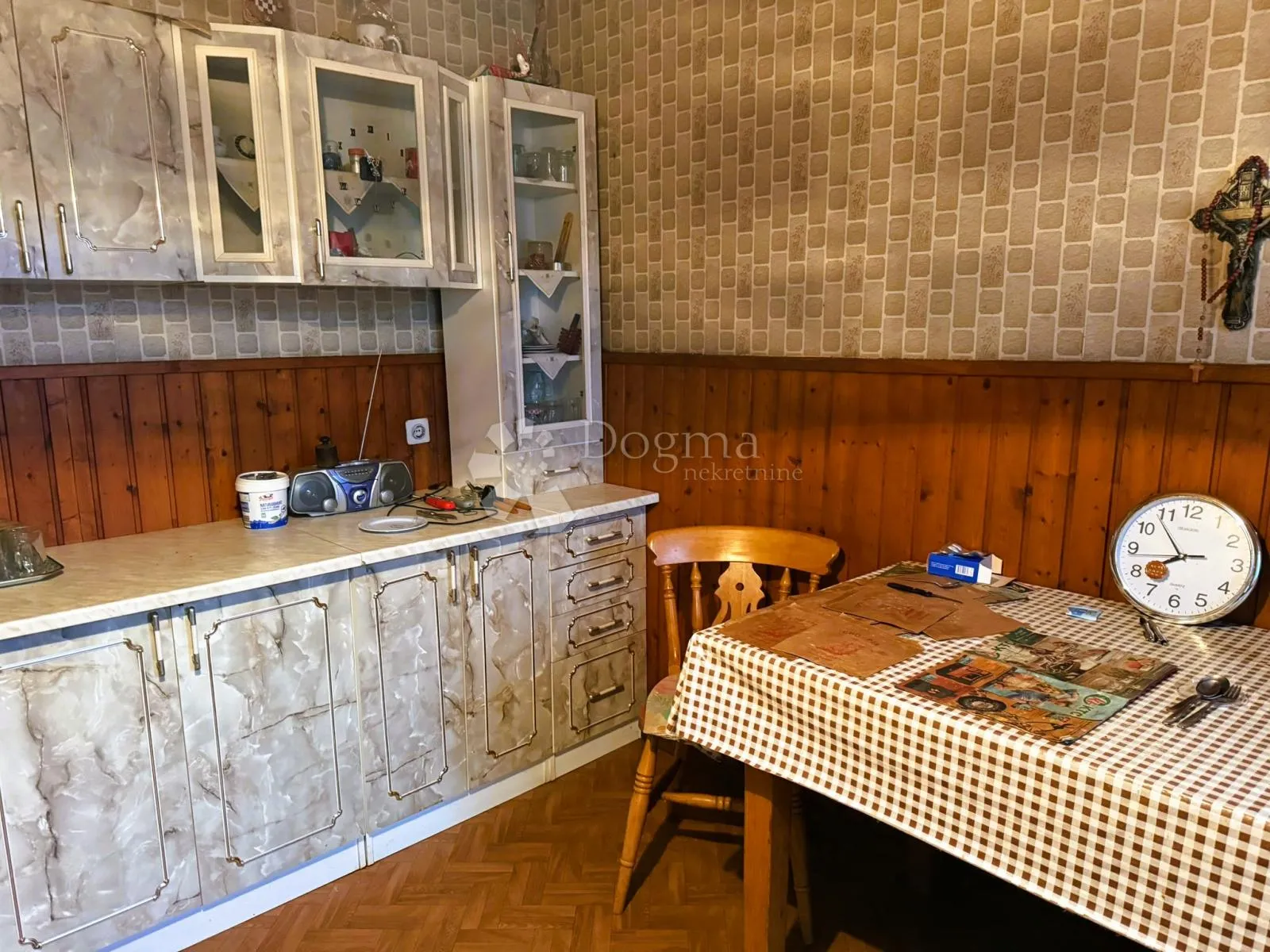 dom za život i prostor za vaše ideje - kuća s pomoćnim objektima - slika 12