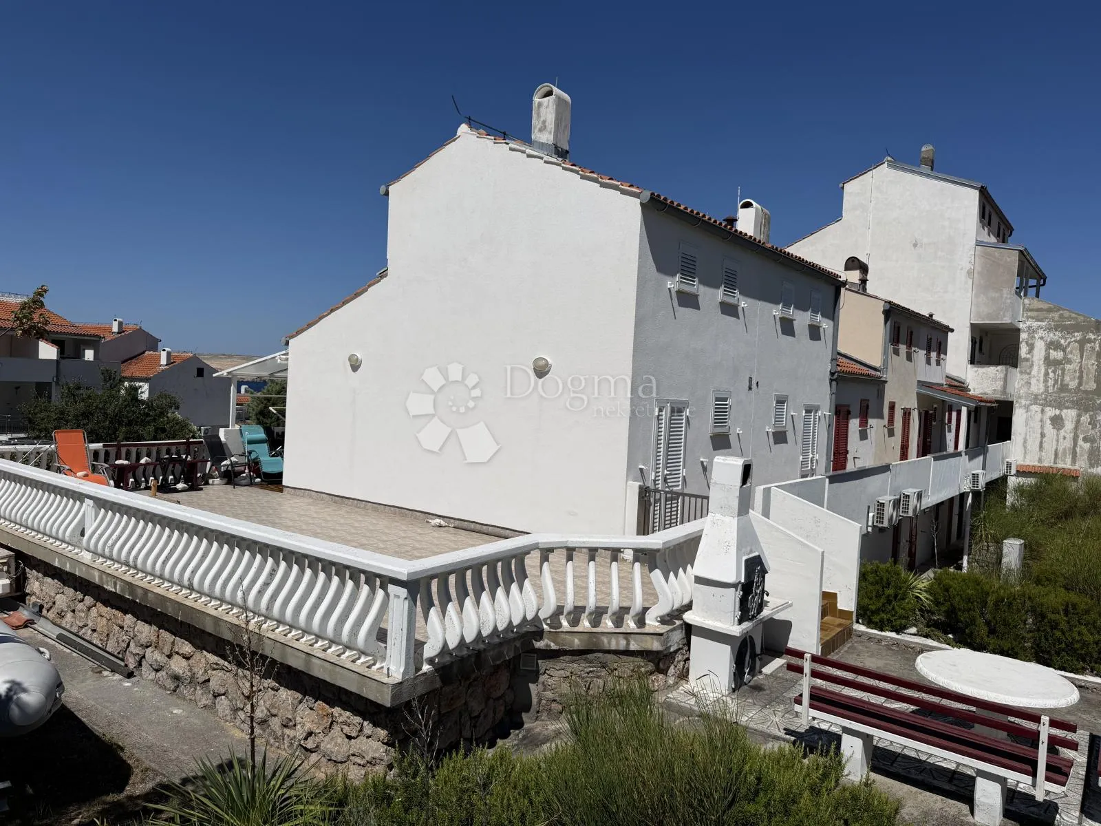apartman dvoetažni stinica velika terasa pogled more - slika 24