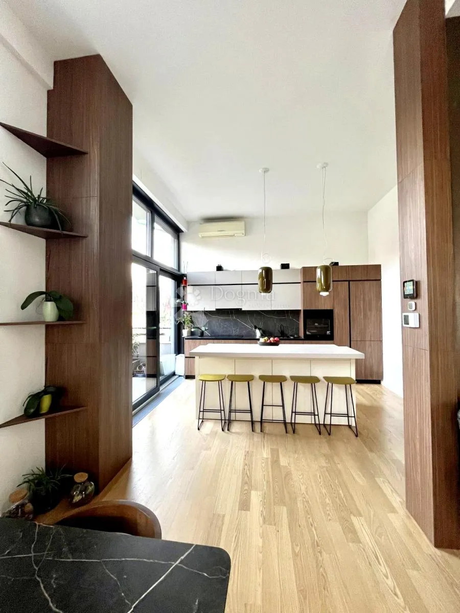top penthouse s terasama garažom i 2 pm -kameniti stol 127 m2!! - slika 9