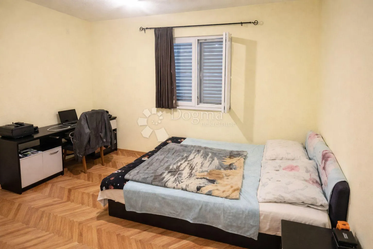 kuća sa dva stana i garažom, žrnovnica - slika 6