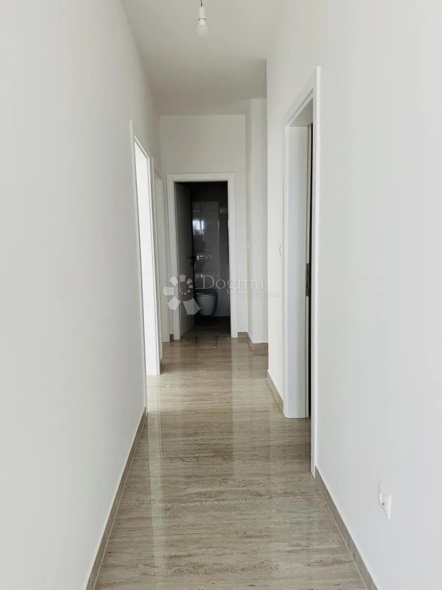 stan s3 - 20m od mora, maslenica - slika 14