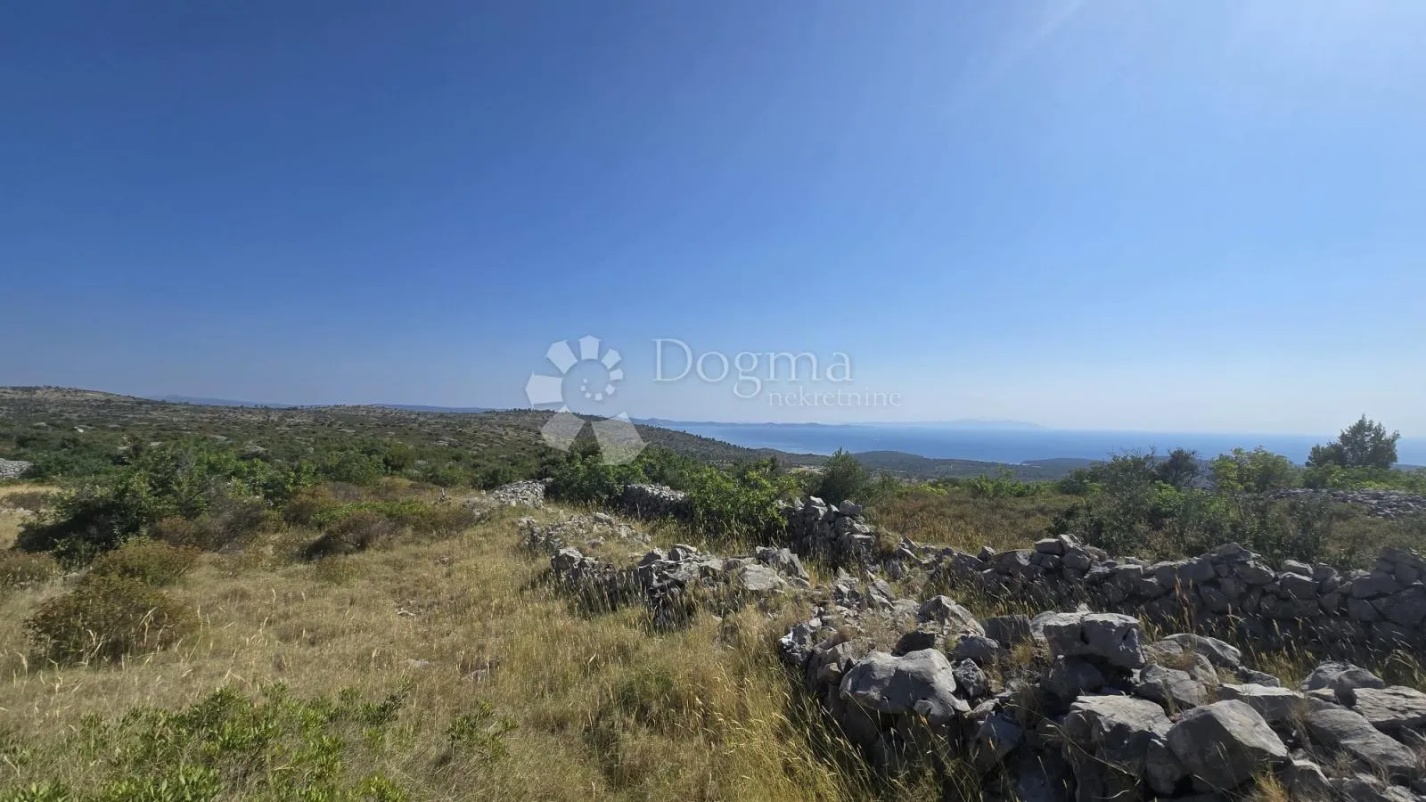 poljoprivredno zemljište s pogledom na more - slika 9