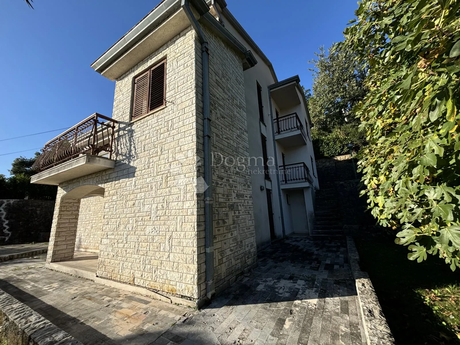 opatija, centar, kuća 300m2, s pogledom - slika 2
