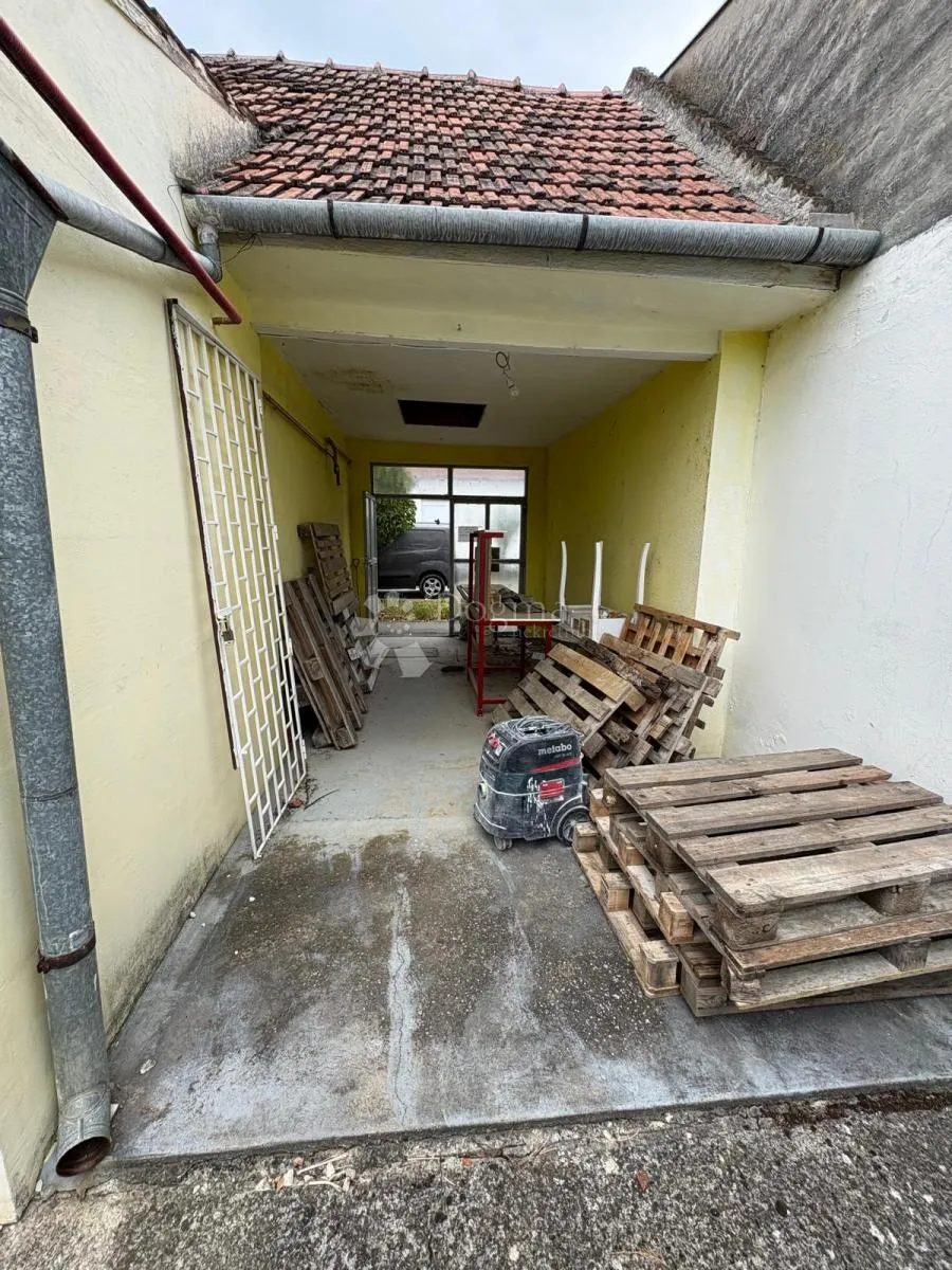 kuća s velikim potencijalom u srcu retfale - slika 10