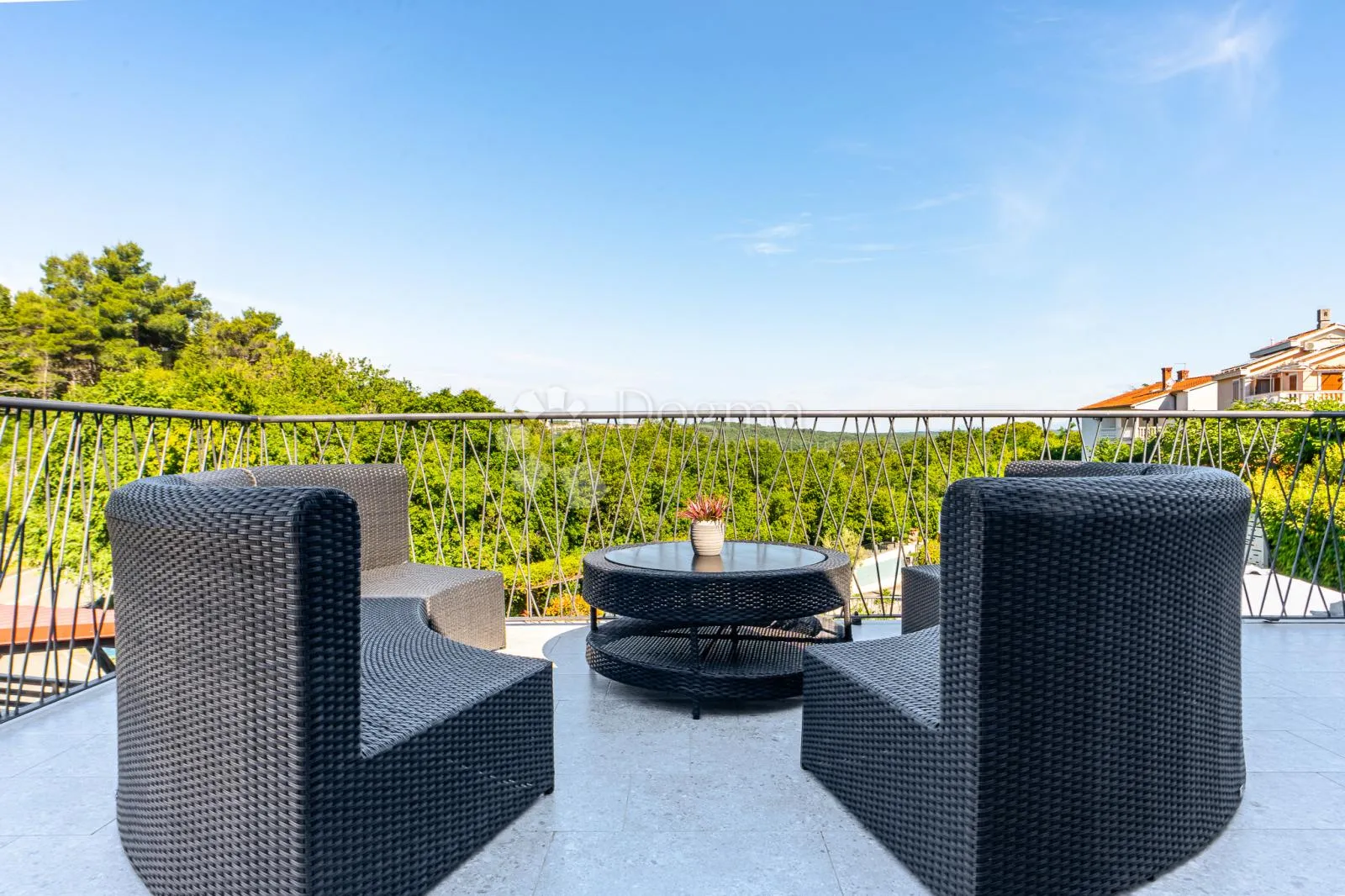 vila s bazenom na krku – odmor i investicija! - slika 19
