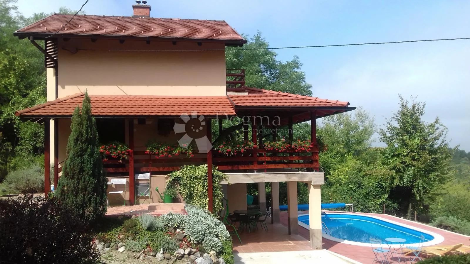 luksuz u elitnom kvartu petrinje - slika 2