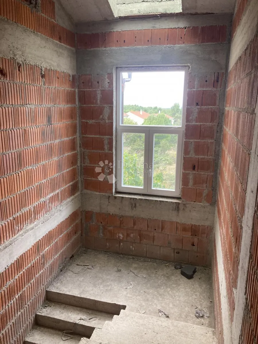 lozovac – prostor za najam – 120m², mogućnost prilagodbe prema namjeni - slika 15