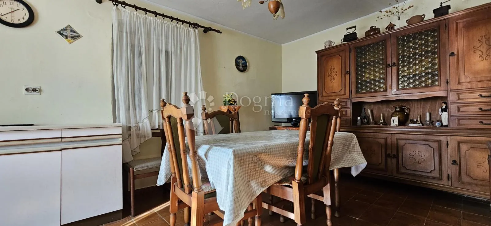 kamena kuća i dvije konobe za uređenje po želji - slika 19