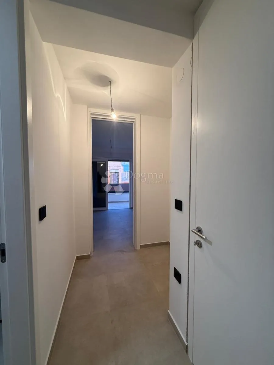 pogled, intima, luksuz - villa u oazi prirode novalja - slika 25