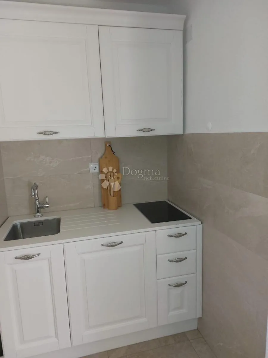 studio apartman- centar rovinja- drugi red do mora - 50 m od mora - slika 15
