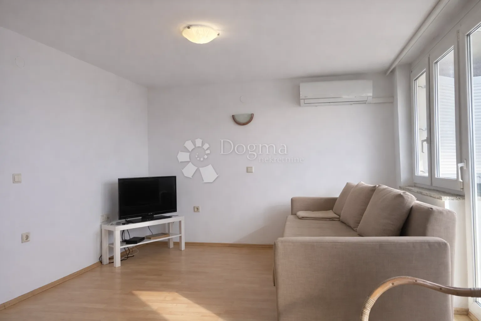 kuća za smještaj radnika - novigrad - blizina centra i plaža(najam) - slika 11