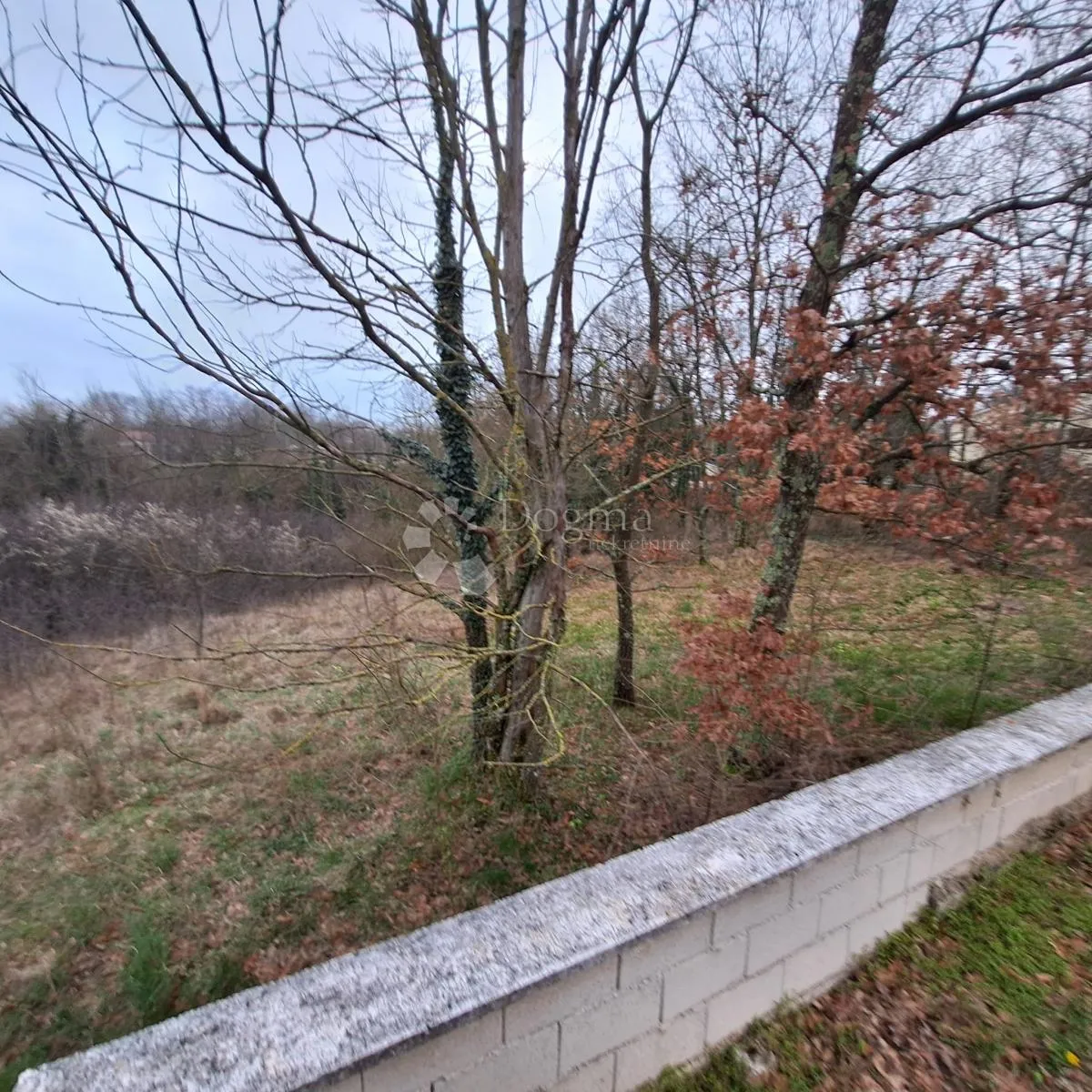 građevinsko zemljište - 799m2 - slika 2
