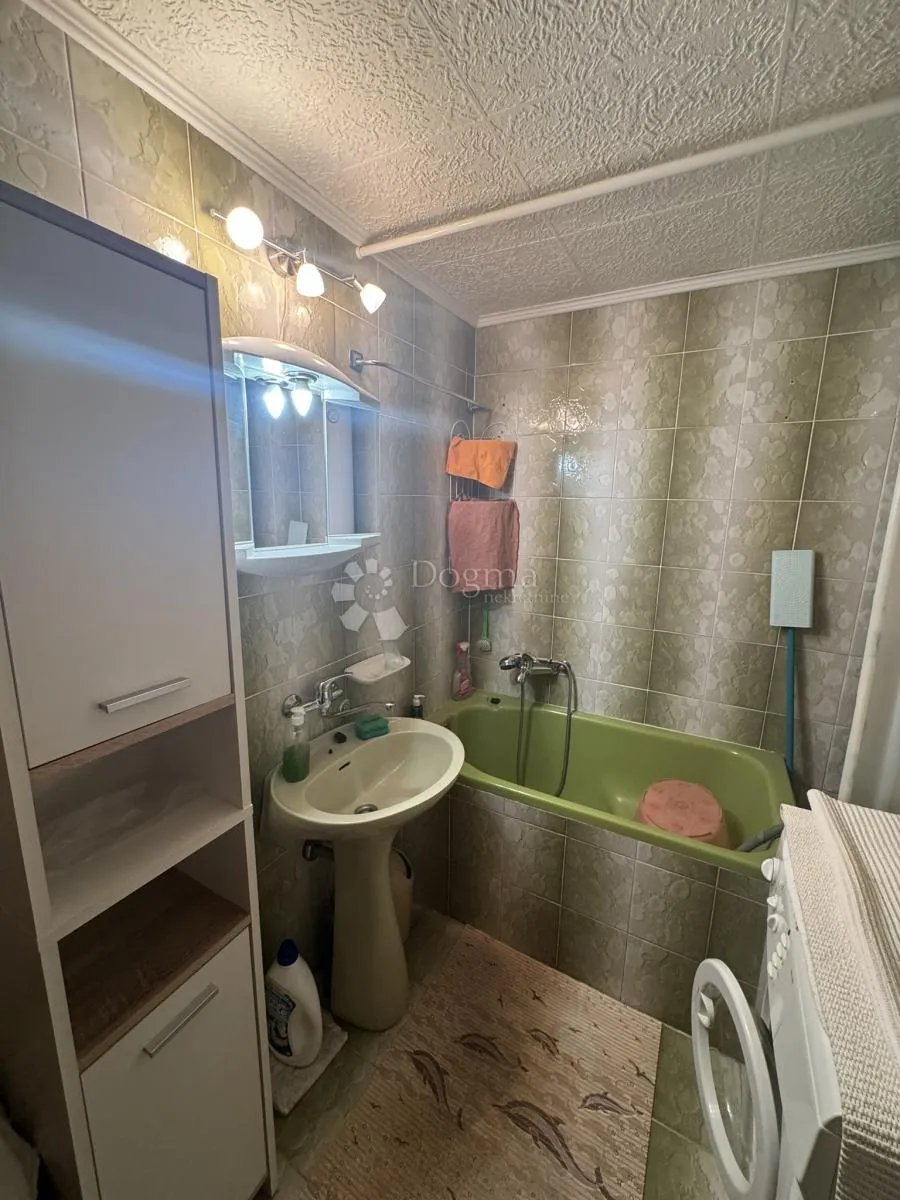 daruvar, obiteljska kuća na odličnoj lokaciji - slika 9