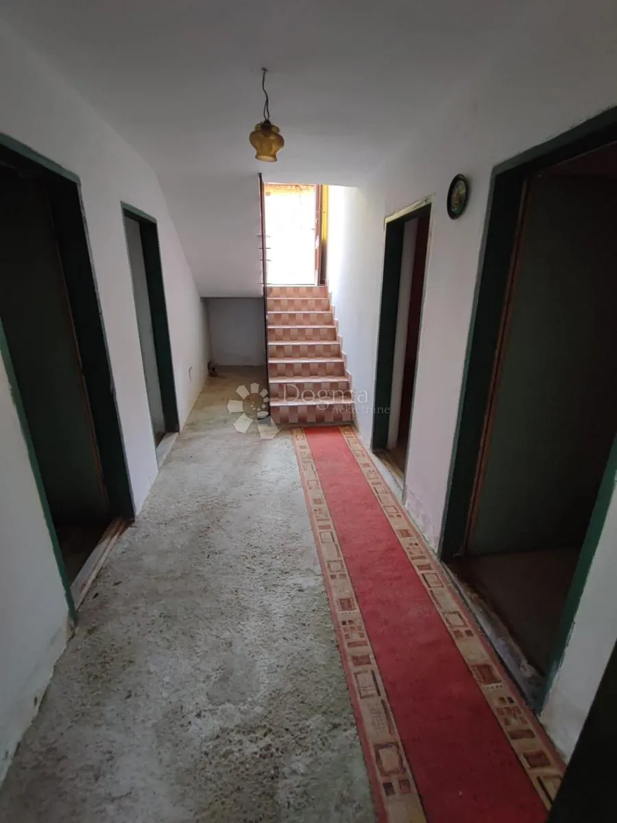 kuća, vrt i voćnjak u miru prirode – kozarevac - slika 11