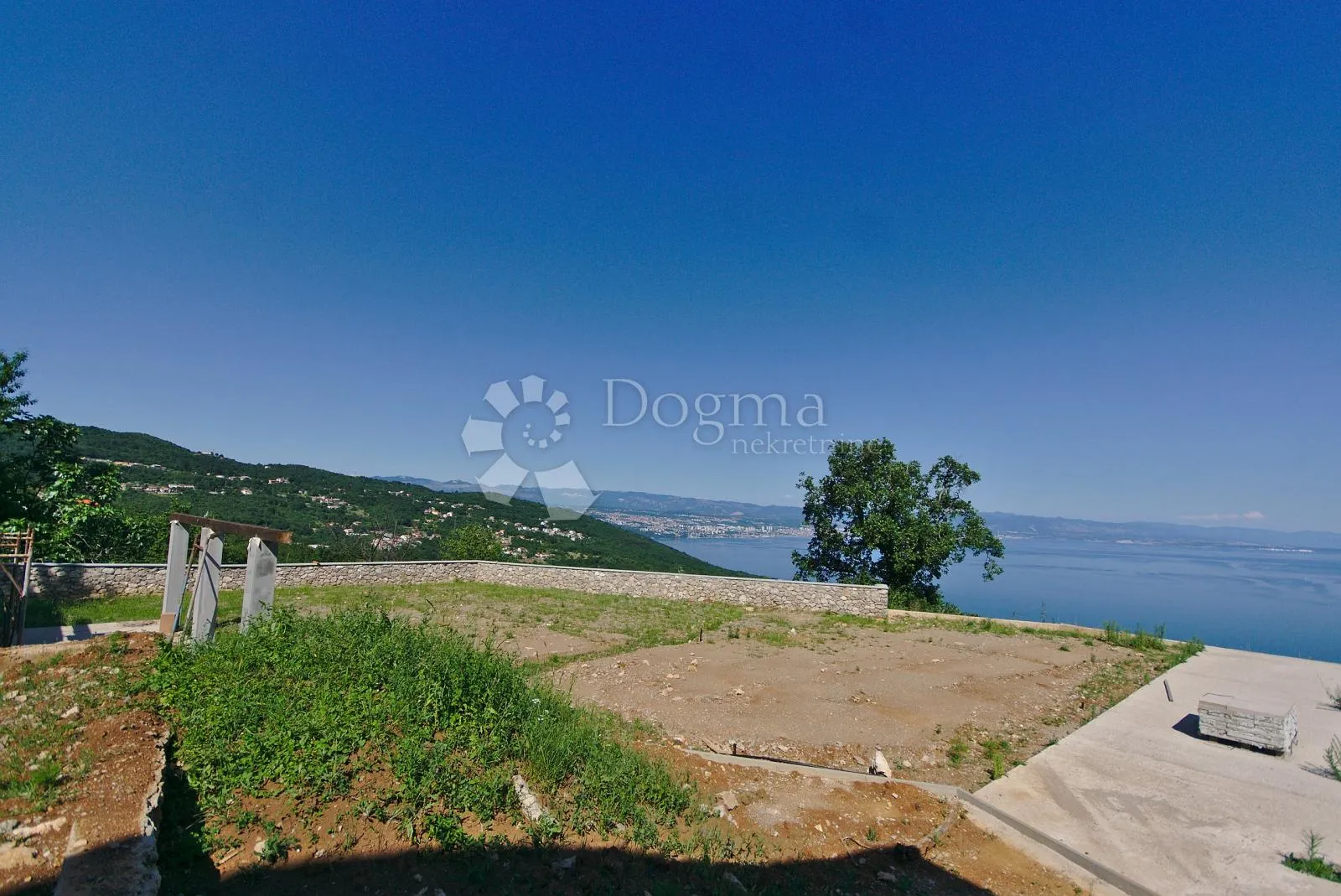 opatija, poljane- kuća sa dva dvoetažna stana dva bazena i panoramski pogled! - slika 10