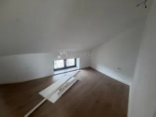 dvoetažni apartman sa ogromnom terasom - slika 10