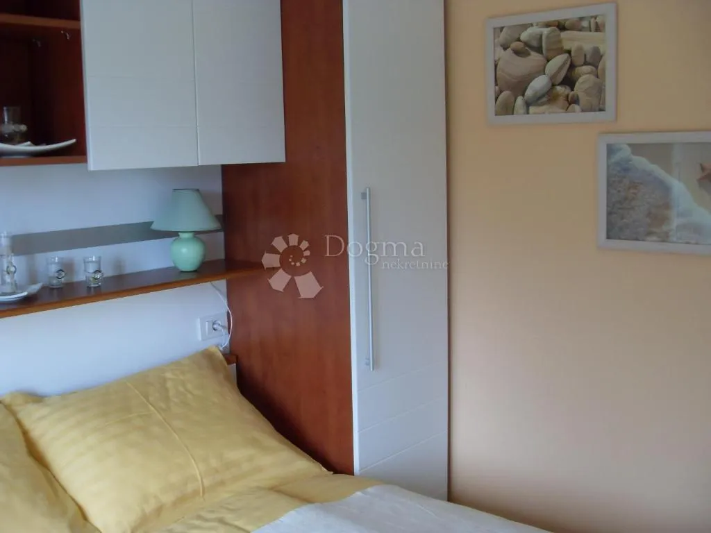 prekrasna kuća na korak do mora - slika 30