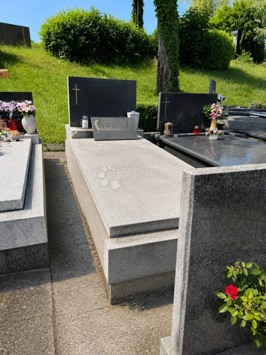 prodaja, grobno mjesto, mirogoj, na traženoj lokaciji! - slika 1