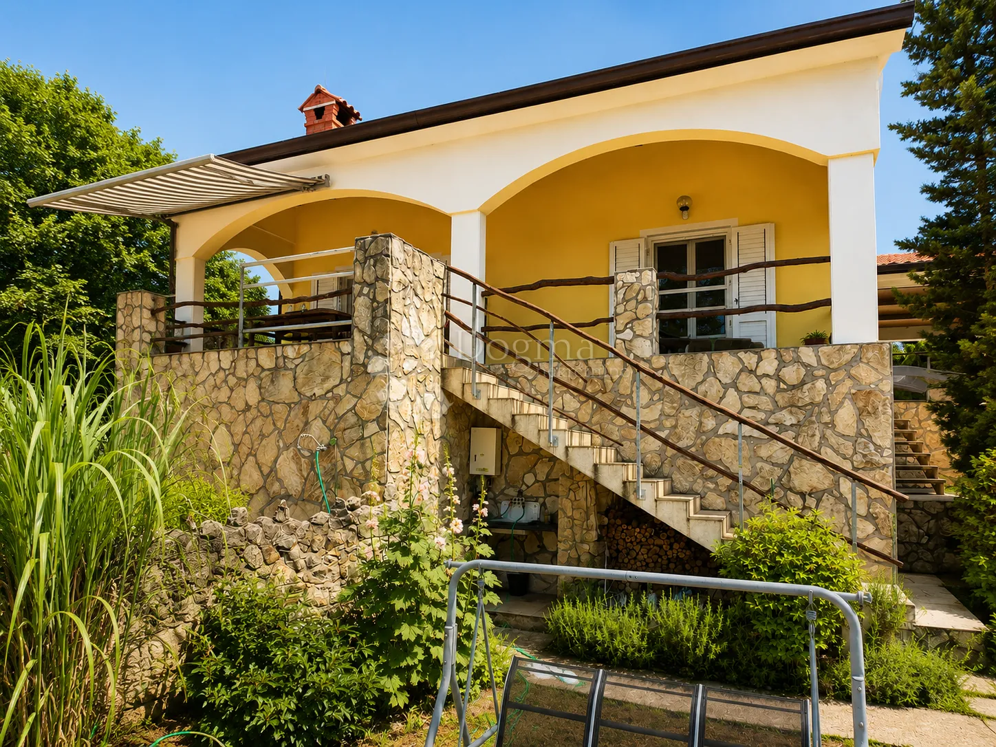 labin - samostojeća kuća sa pogledom na more - 900m od plaže - slika 2