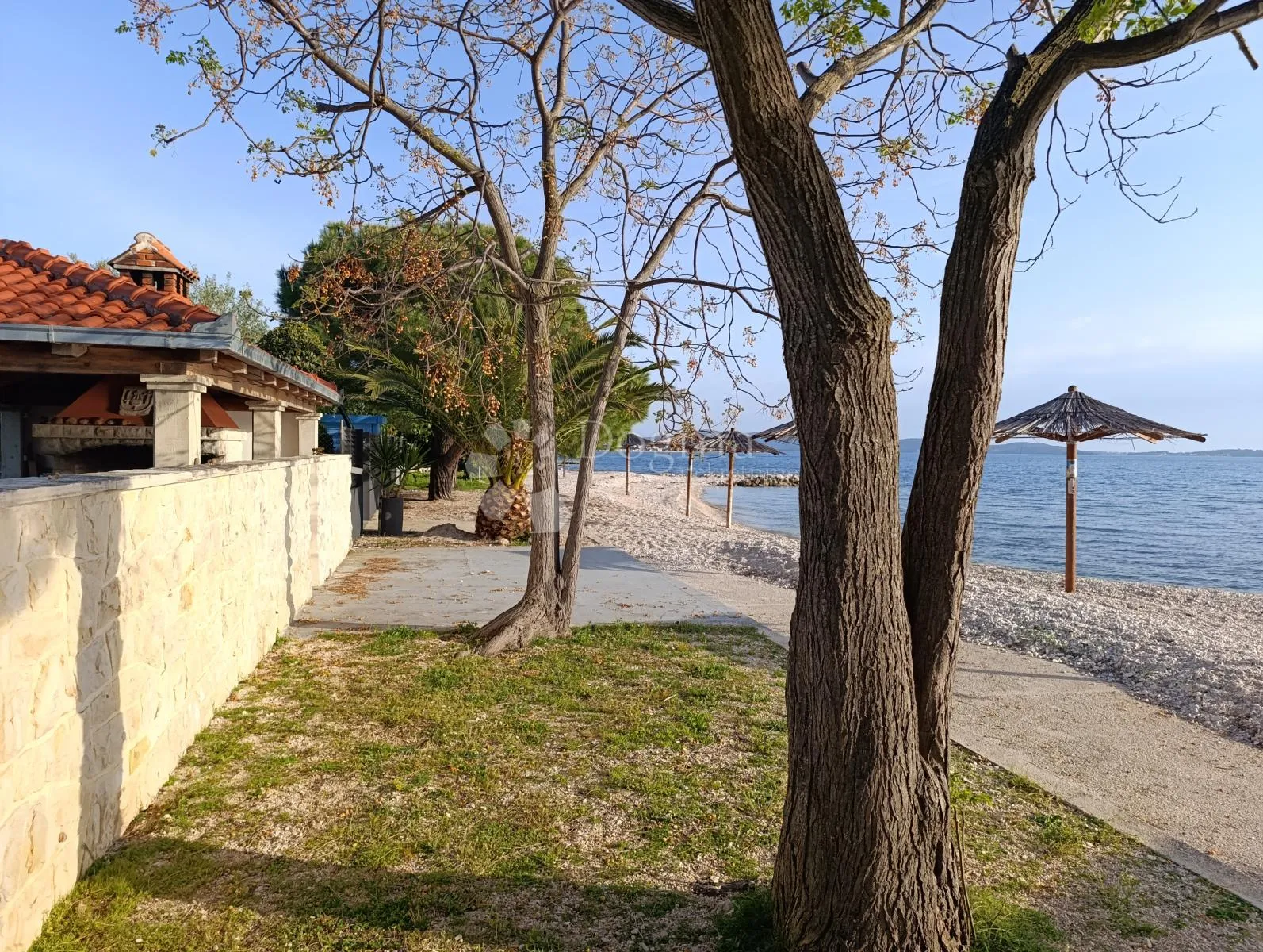 bibinje - apartmanska kuća prvi red do mora - slika 19