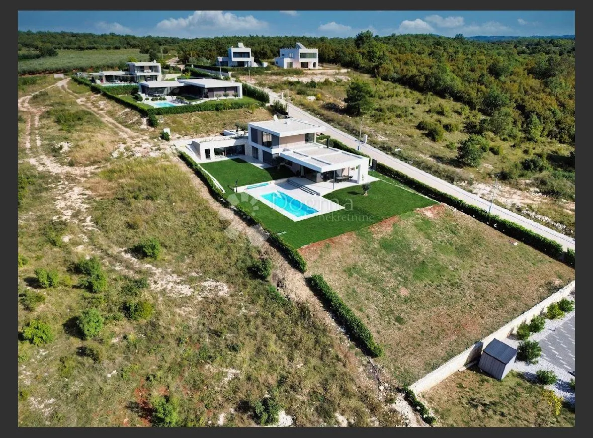 novigrad, impresivna vila s izuzetnim pogledom na more - slika 21