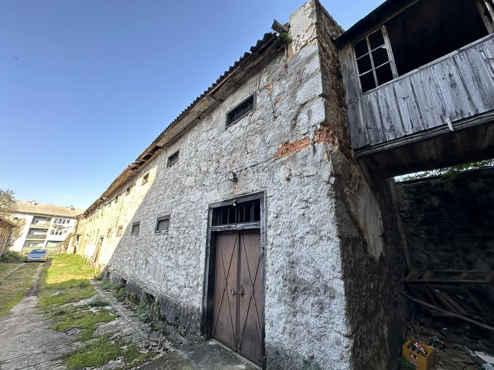 poslono stambena zgrada centar otočac - slika 19
