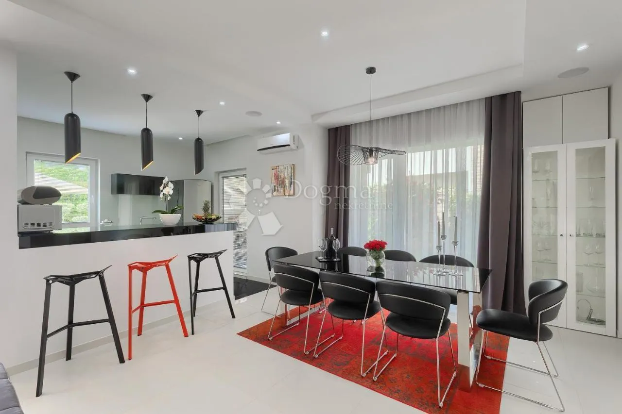 vila sa vlastitim wellness centrom u rovinju - slika 34