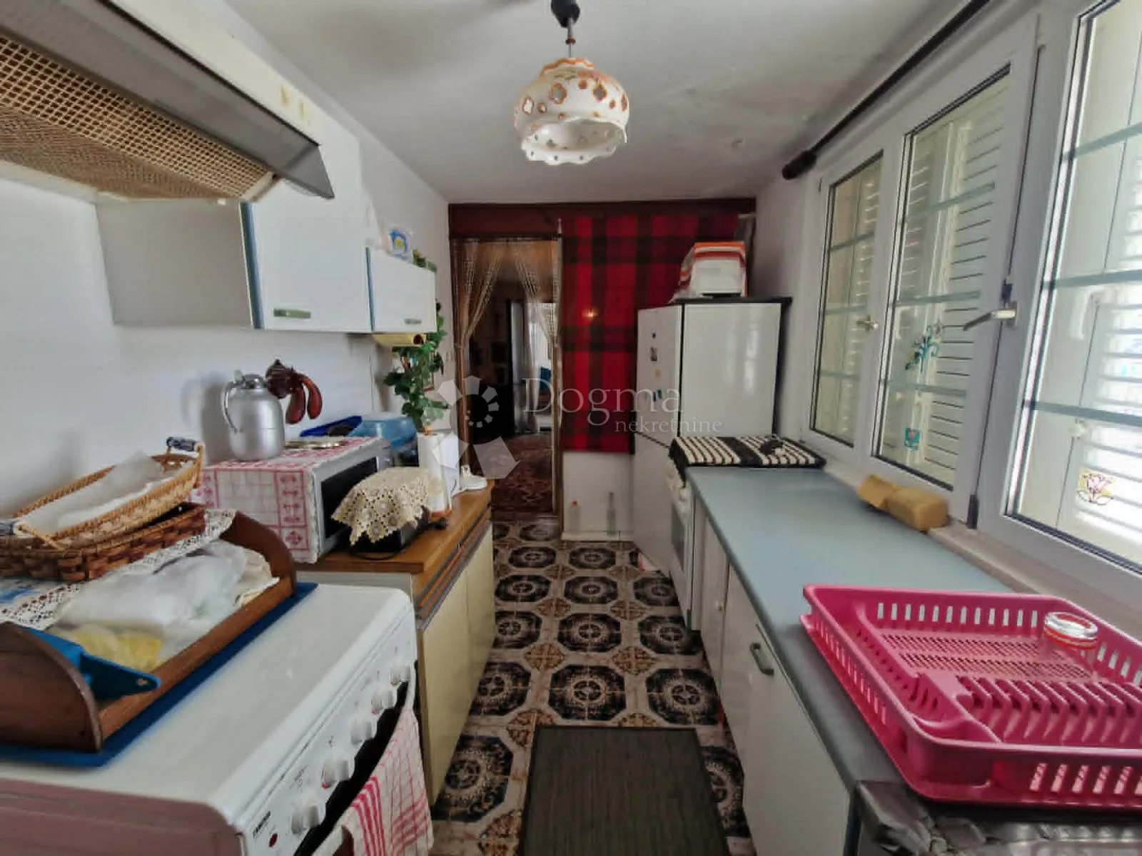 pag - kuća s 2 apartmana 282,80 m2 - 250 m od mora - slika 24