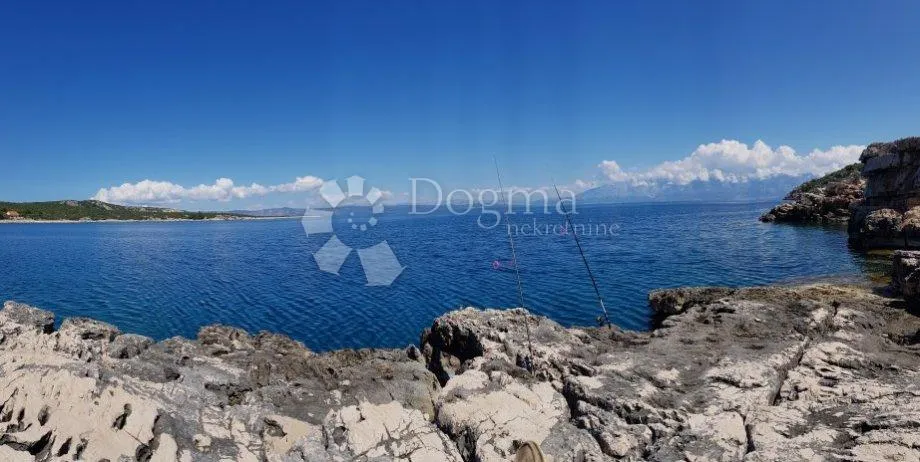 hvar- građevinsko zemljište 1. red do mora, uvala pokrivenik, 850 m² - slika 11
